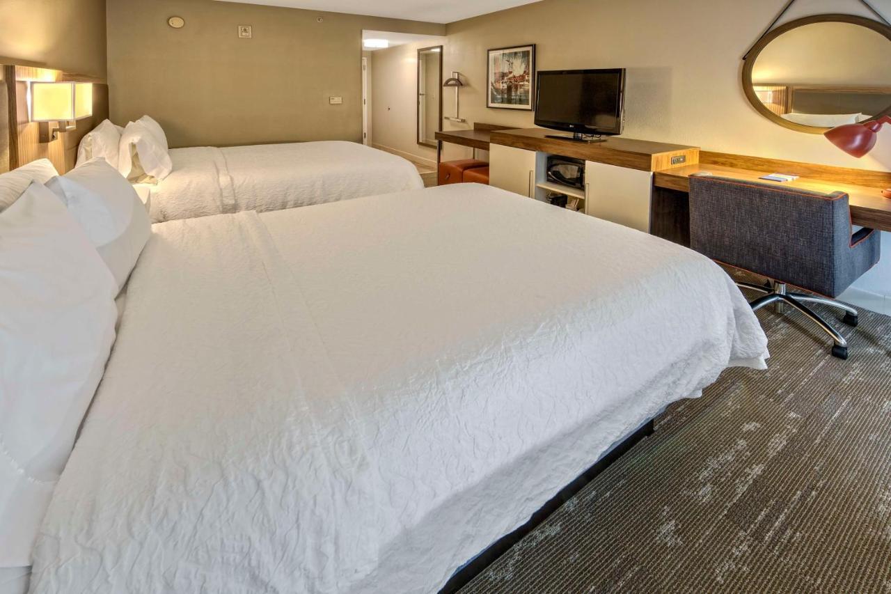 Hampton Inn & Suites Fort Myers Estero Ngoại thất bức ảnh
